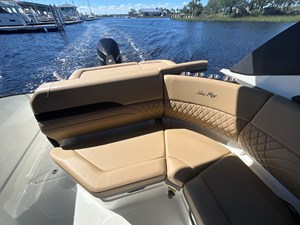 Sea Ray SLX 260 Outboard 7 2027 Sea Ray SLX 260 Outboard 8