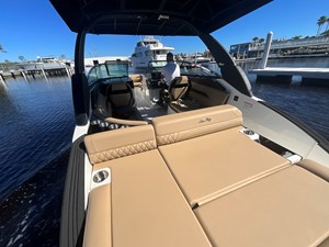 Sea Ray SLX 260 Outboard 11 2027 Sea Ray SLX 260 Outboard 12