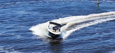 Sea Ray SLX 260 Outboard 22 2027 Sea Ray SLX 260 Outboard 23