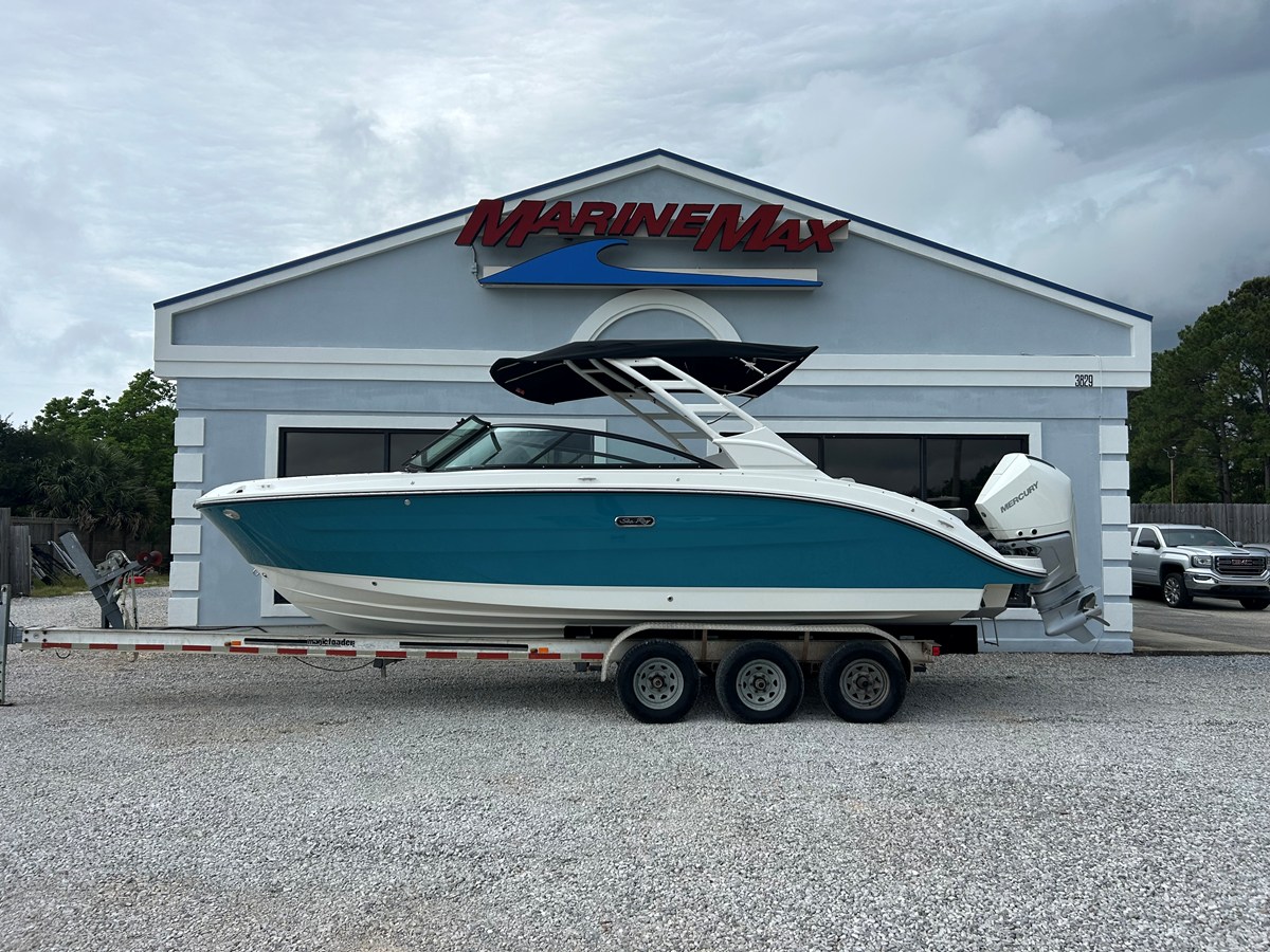 2026 Sea Ray SDX 250 Outboard 2