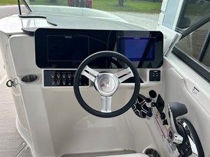 2026 Sea Ray SDX 250 Outboard 16