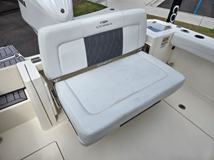 Cobia 240 DUAL CONSOLE 8 2023 Cobia 240 DUAL CONSOLE 9