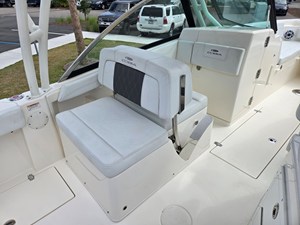 Cobia 240 DUAL CONSOLE 12 2023 Cobia 240 DUAL CONSOLE 13