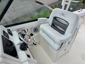 Cobia 240 DUAL CONSOLE 14 2023 Cobia 240 DUAL CONSOLE 15