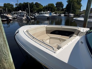 Boston Whaler 280 VANTAGE 8 2021 Boston Whaler 280 VANTAGE 9