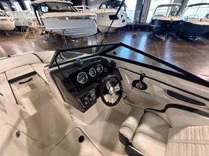 Sea Ray 190 SPX OB 12 2018 Sea Ray 190 SPX OB 13