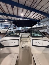 Sea Ray 190 SPX OB 13 2018 Sea Ray 190 SPX OB 14
