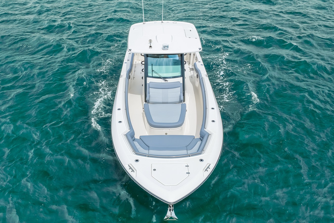 2026 Boston Whaler 330 Outrage 9