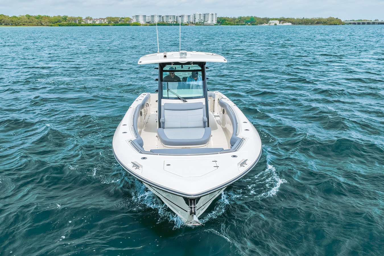 2026 Boston Whaler 330 Outrage 10