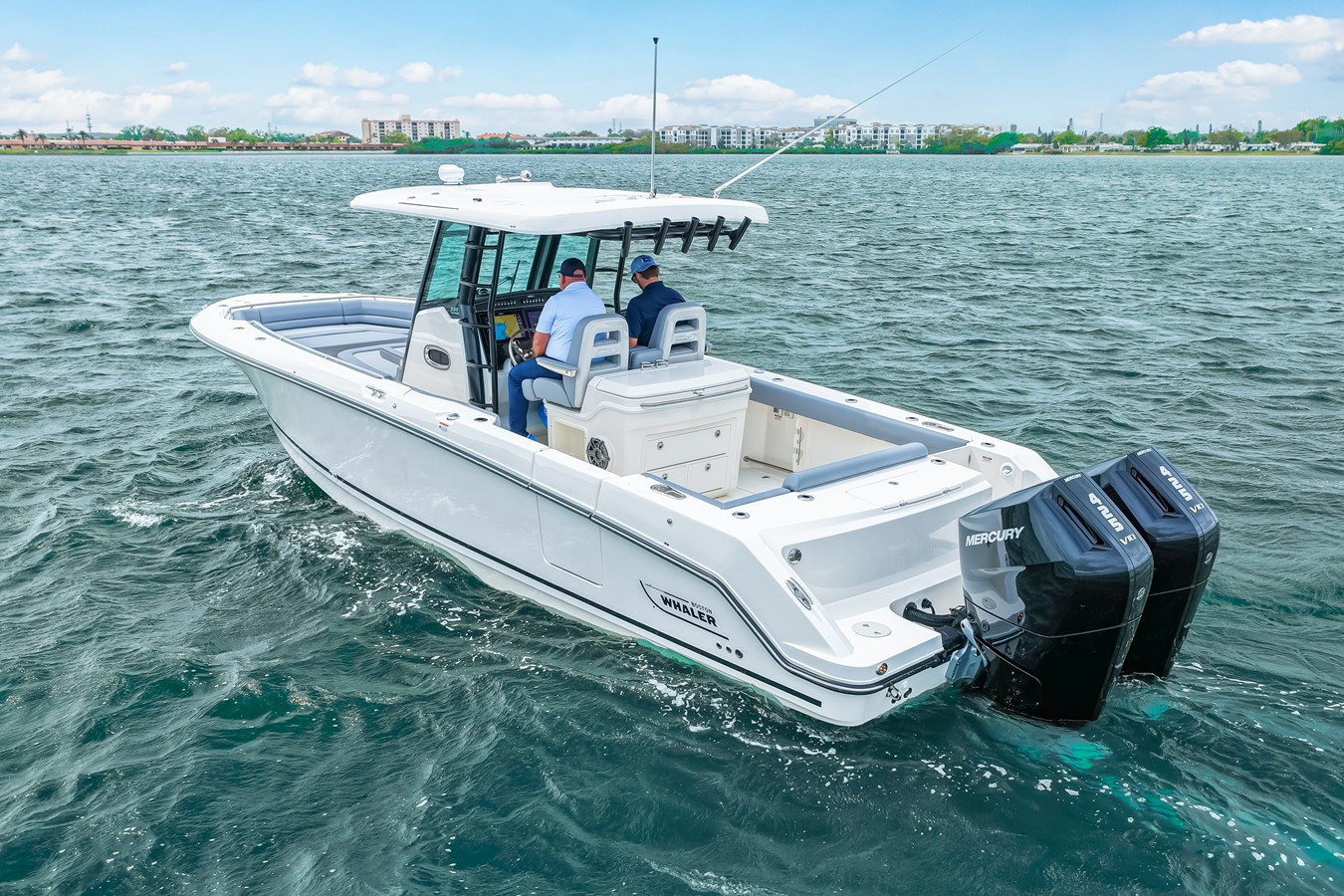 2026 Boston Whaler 330 Outrage 21