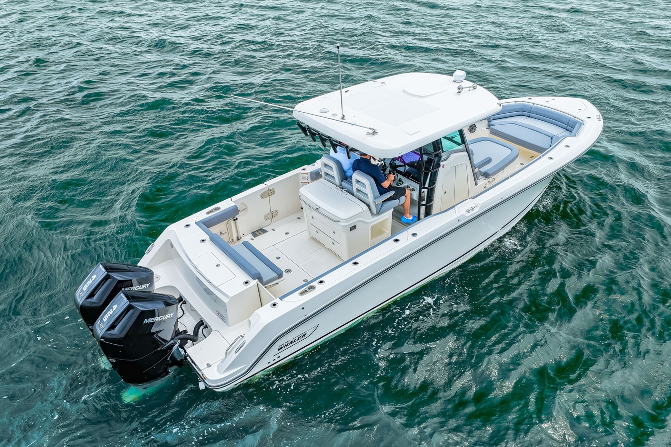2026 Boston Whaler 330 Outrage 26