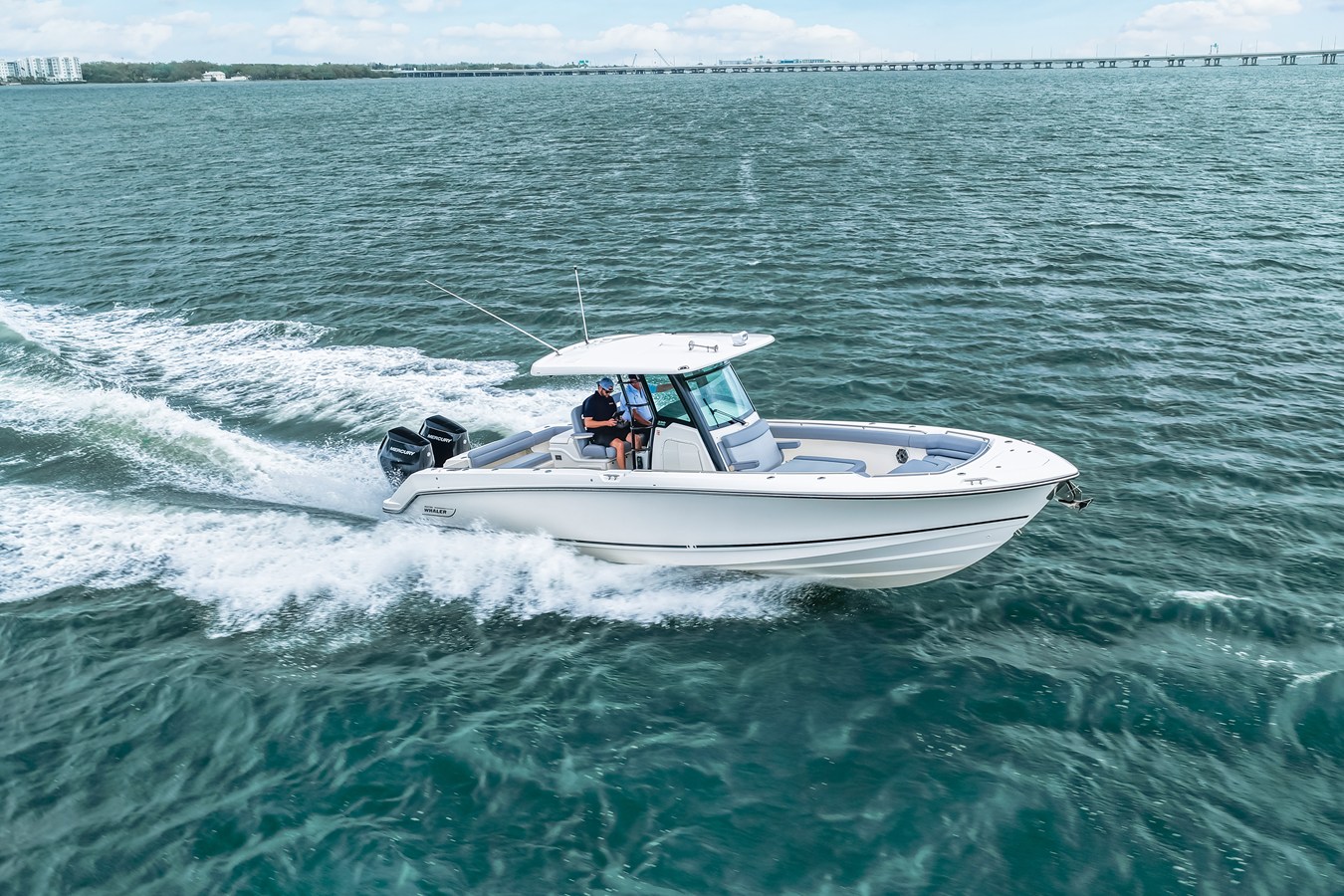2026 Boston Whaler 330 Outrage 29
