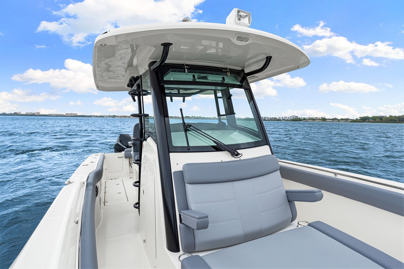 2026 Boston Whaler 330 Outrage 36