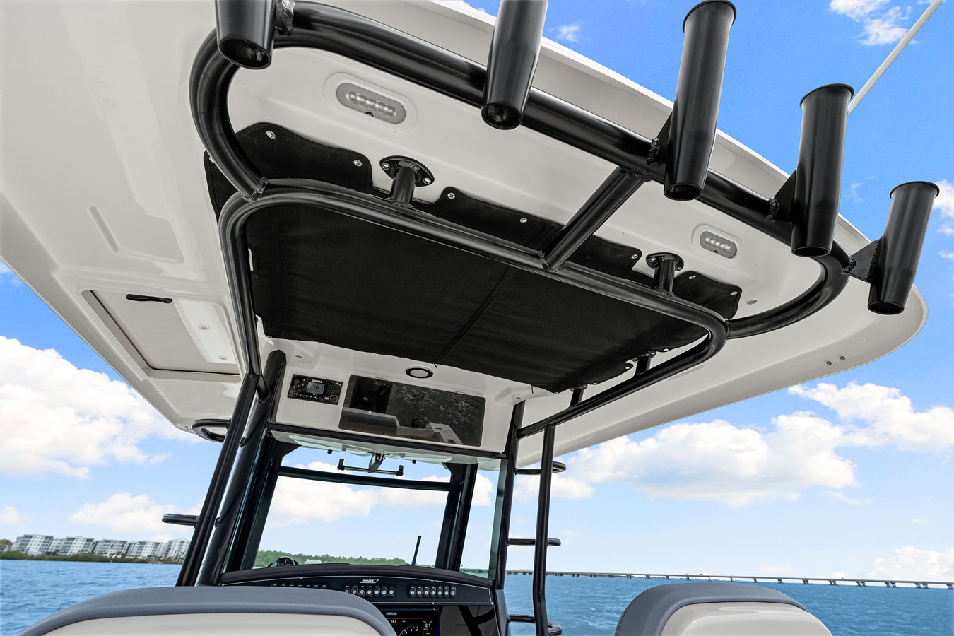 2026 Boston Whaler 330 Outrage 55