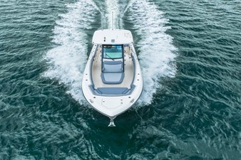 Boston Whaler 330 Outrage 27 2026 Boston Whaler 330 Outrage 28