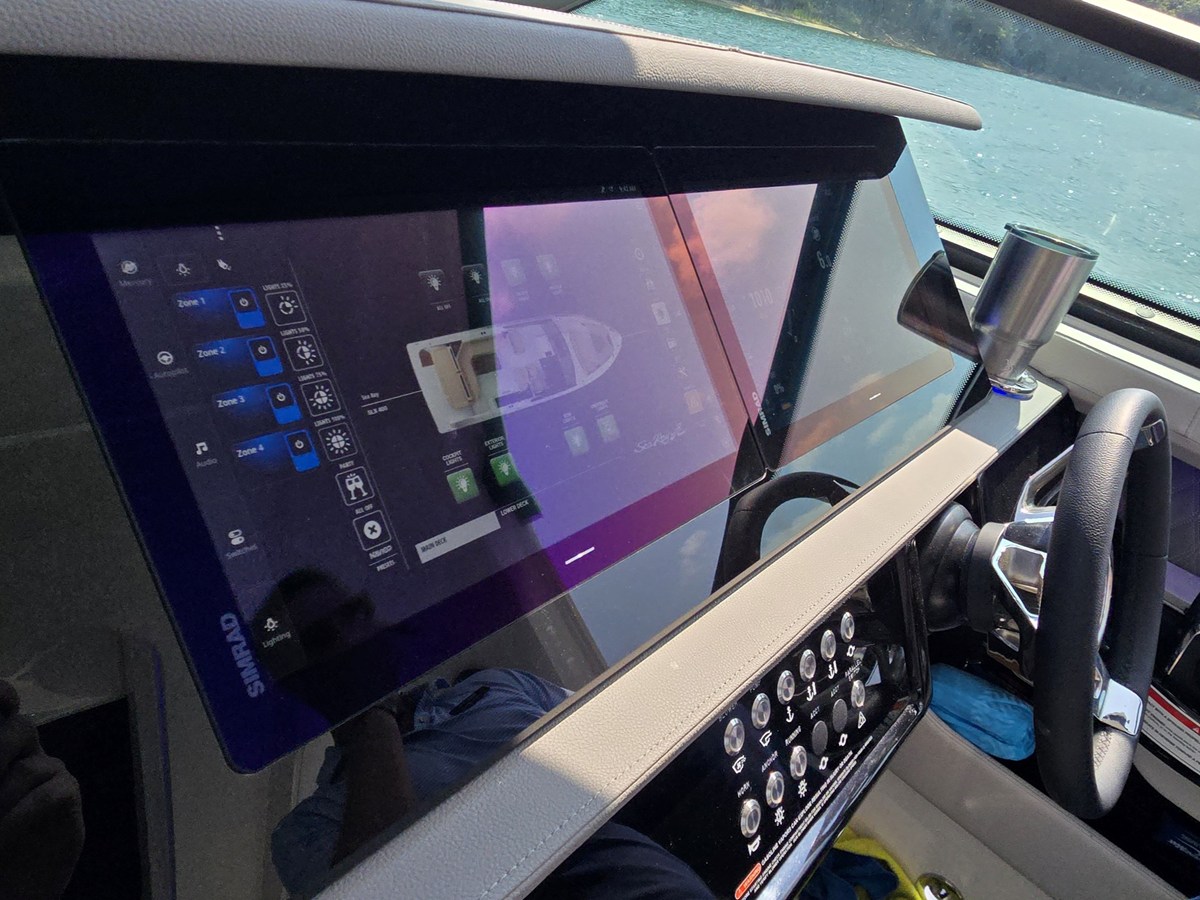 2027 Sea Ray SLX 400 30