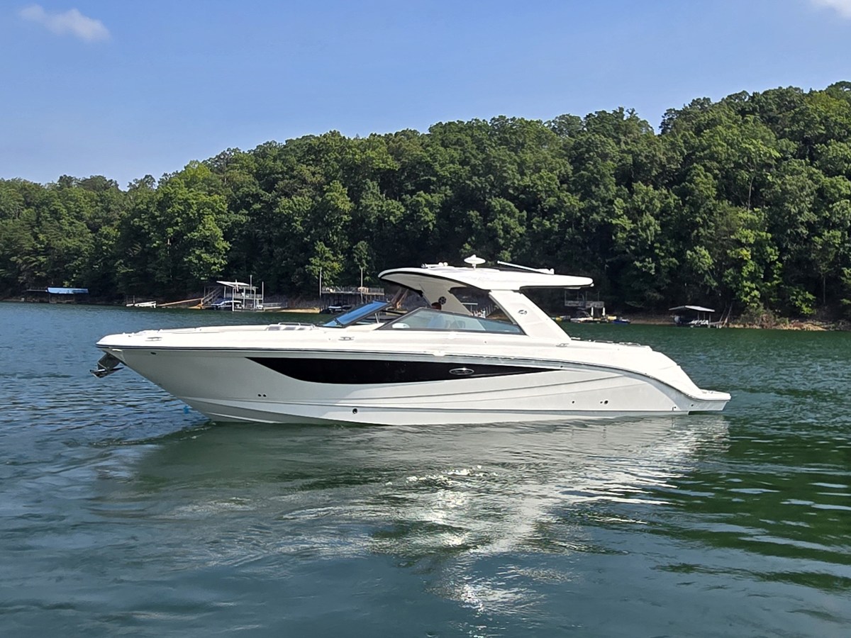 2027 Sea Ray SLX 400 54