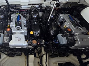 2027 Sea Ray SLX 400 8