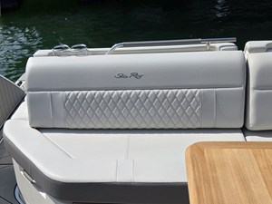 2027 Sea Ray SLX 400 15