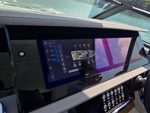 2027 Sea Ray SLX 400 31
