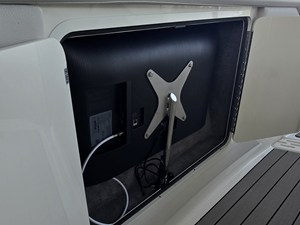 2027 Sea Ray SLX 400 34
