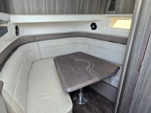 2027 Sea Ray SLX 400 41