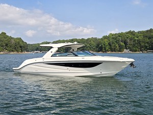 2027 Sea Ray SLX 400 52