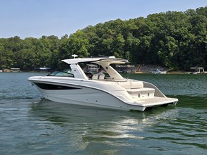 2027 Sea Ray SLX 400 56