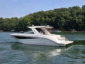 2027 Sea Ray SLX 400 57