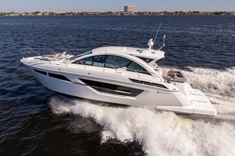 Cruisers Yachts 50 CANTIUS 0 2020 Cruisers Yachts 50 CANTIUS 1