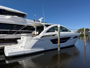 Cruisers Yachts 50 CANTIUS 4 2020 Cruisers Yachts 50 CANTIUS 5