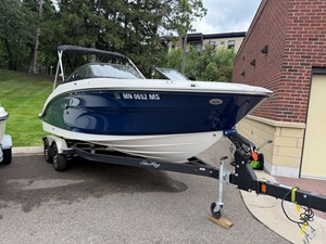 Sea Ray 21 SPX 0 2025 Sea Ray 21 SPX 1