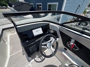 Sea Ray SPX 210 Outboard 9 2026 Sea Ray SPX 210 Outboard 10