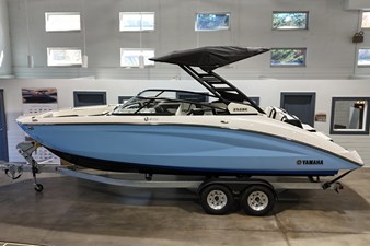 Yamaha 252SE 0 2026 Yamaha 252SE 1