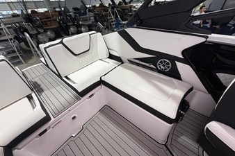 2026 Yamaha 252SE 13