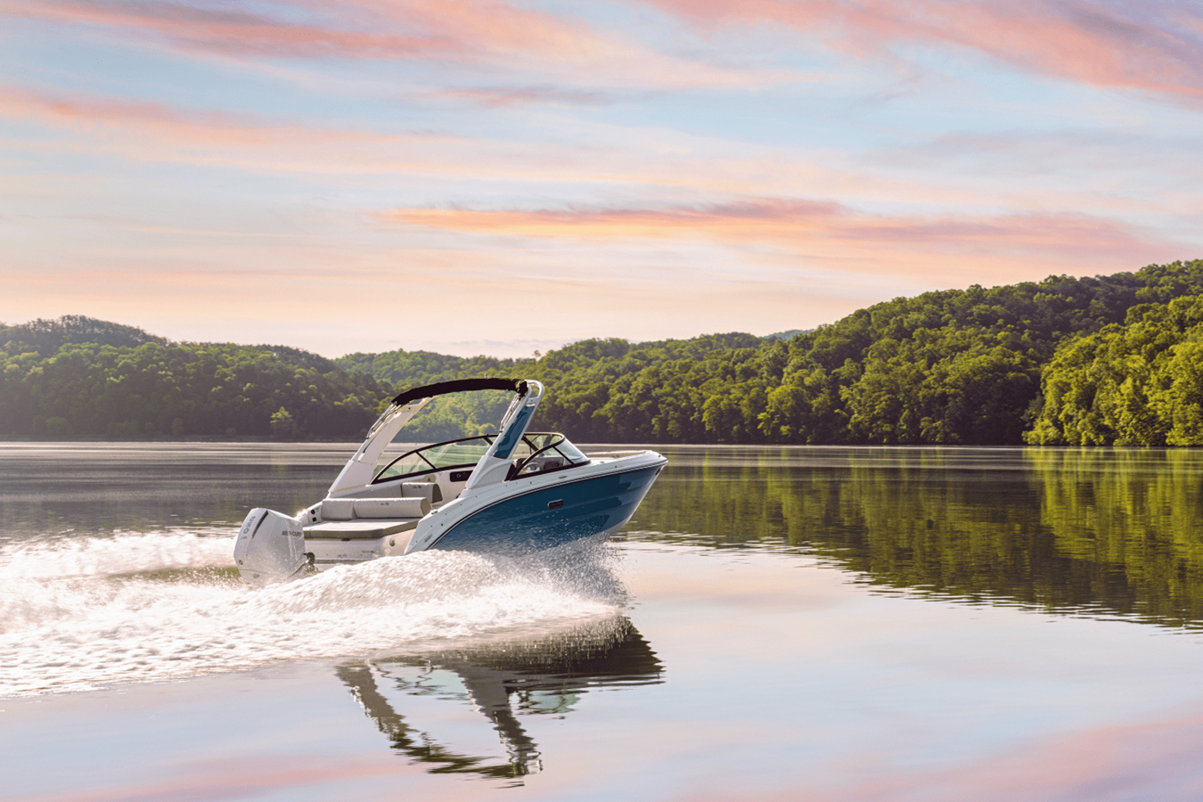 2026 Sea Ray SDX 230 Outboard 6