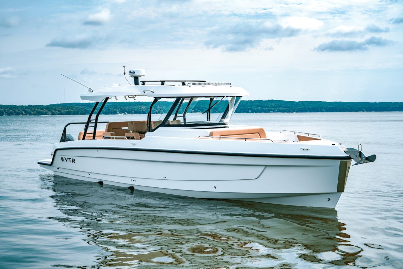 2027 Cruisers Yachts 38 VTR EC 2