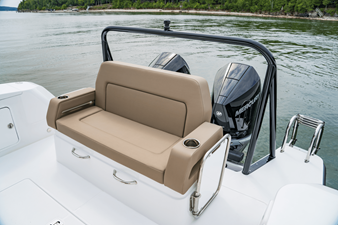 2027 Cruisers Yachts 38 VTR EC 9