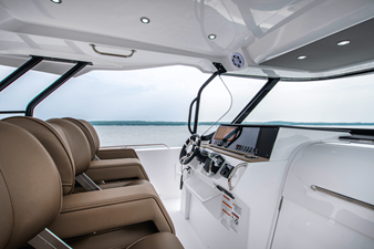 2027 Cruisers Yachts 38 VTR EC 15