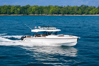 2027 Cruisers Yachts 38 VTR EC 38
