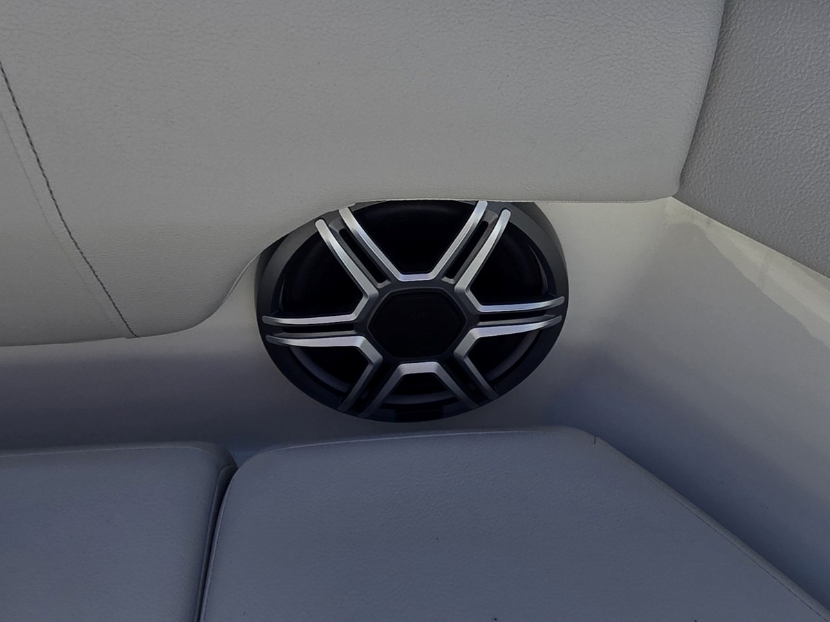 2027 Sea Ray SDX 250 Surf 26