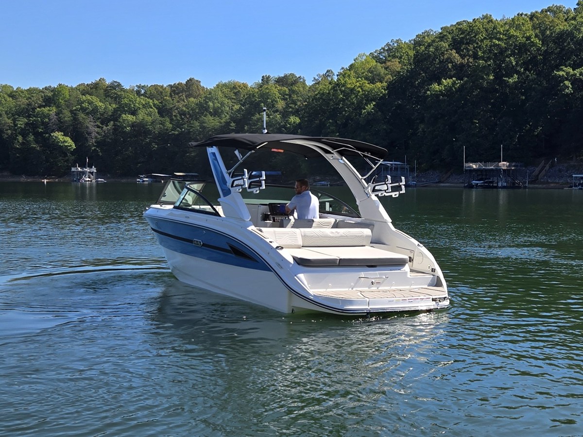 2027 Sea Ray SDX 250 Surf 47