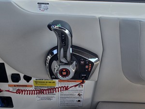 2027 Sea Ray SDX 250 Surf 23