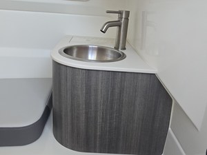 2027 Sea Ray SDX 250 Surf 32