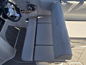2027 Sea Ray SDX 250 Surf 40