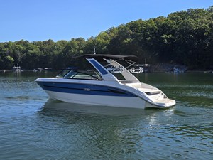 2027 Sea Ray SDX 250 Surf 45