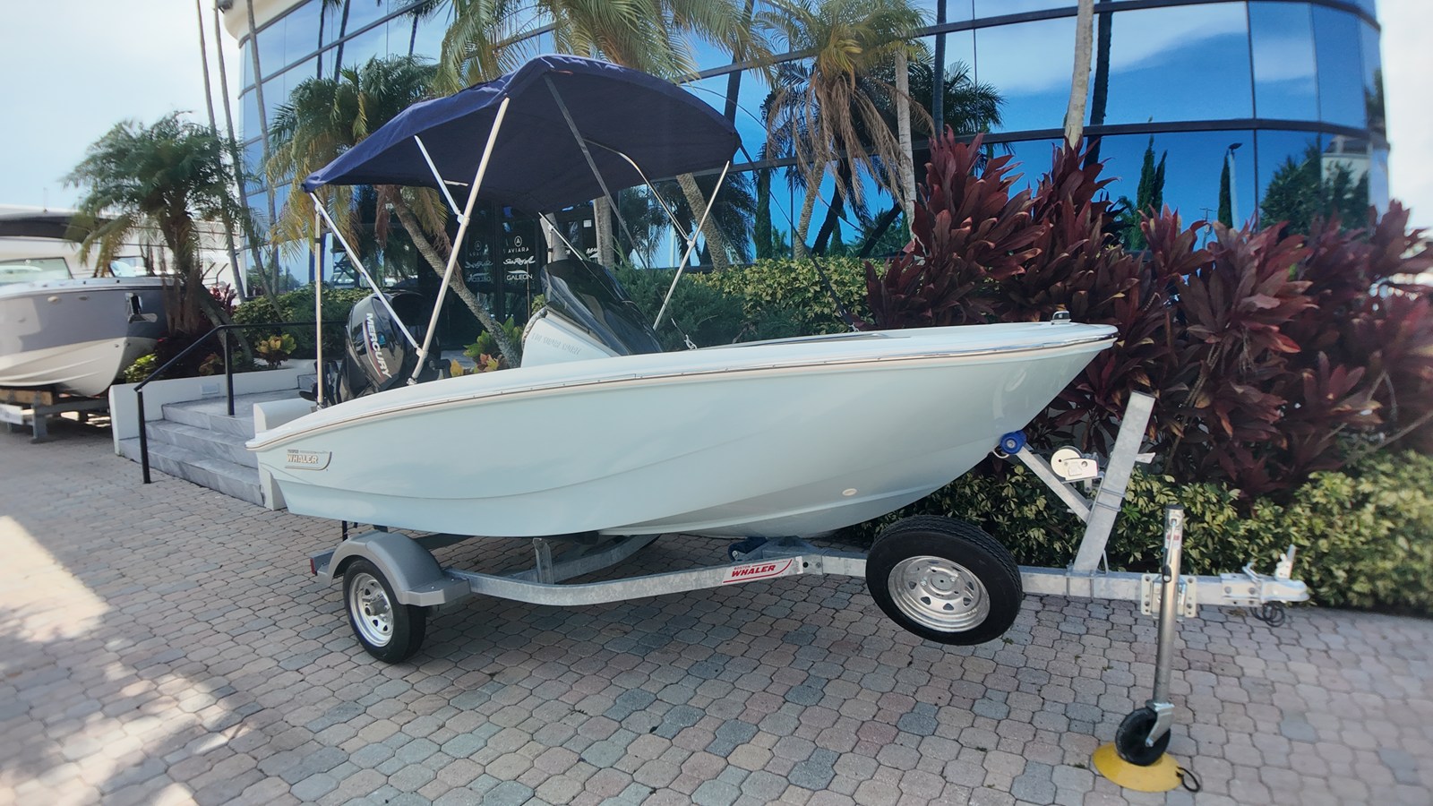 2027 Boston Whaler 130 Super Sport 3