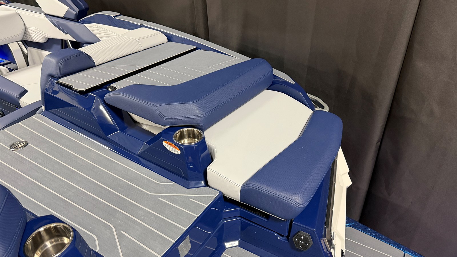2027 Mastercraft X23 17