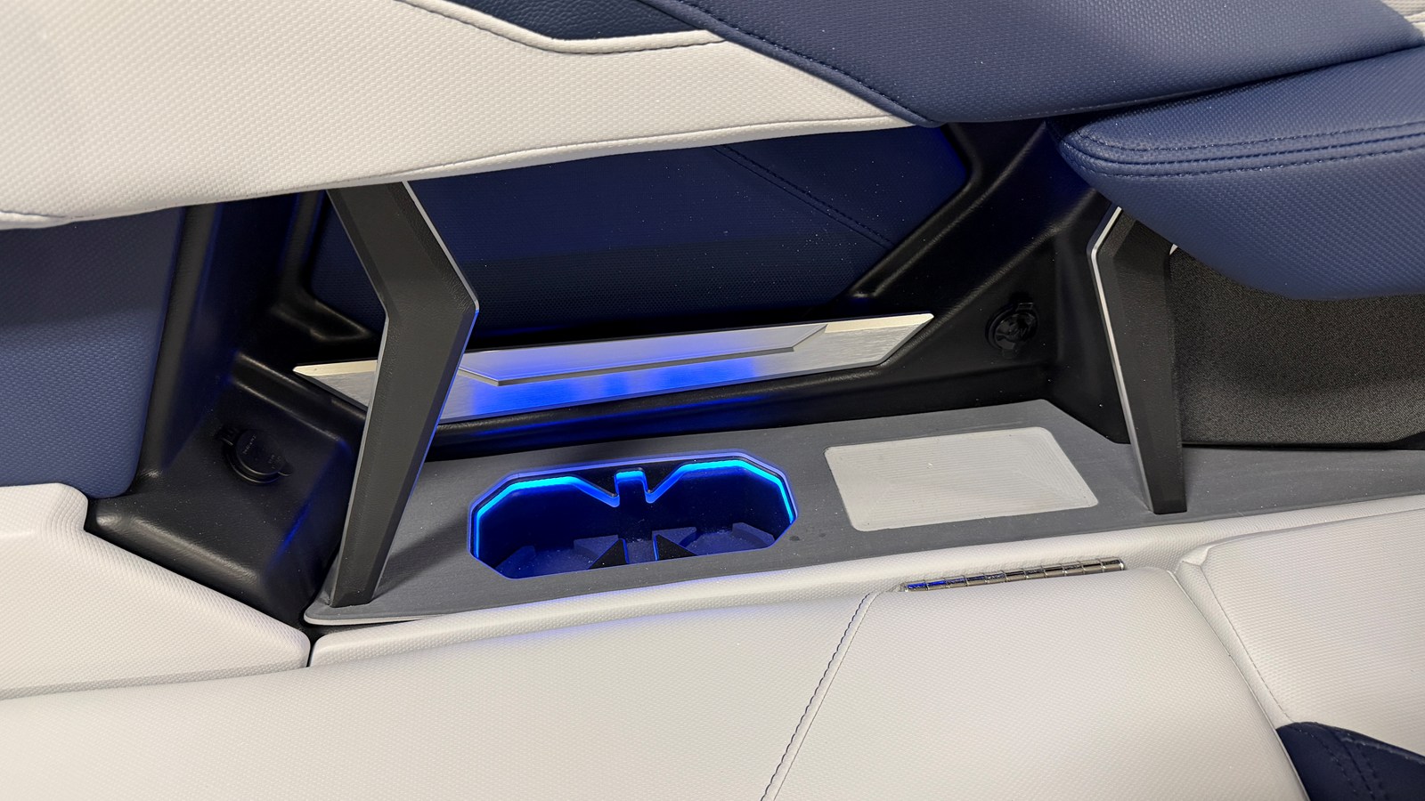 2027 Mastercraft X23 31