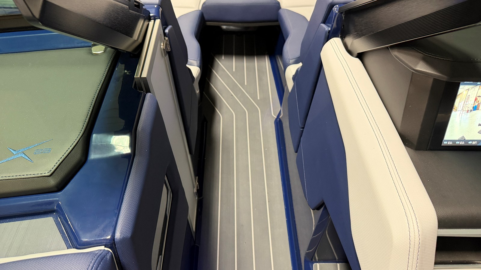 2027 Mastercraft X23 79